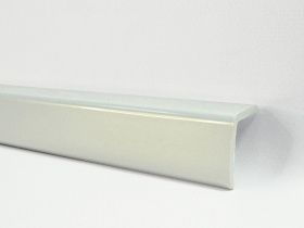 картинка  Уголок ПВХ Д-01 белый перламутр 30*30*2,7м(20шт) от магазина