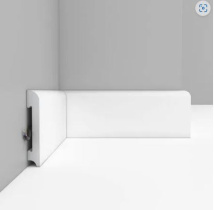 Напольный плинтус с текстурой Decomaster