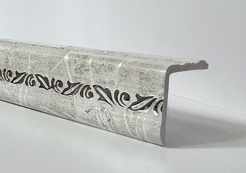 картинка Уголок ПВХ Д-03 №302 серебро 30*30*2,7м от магазина