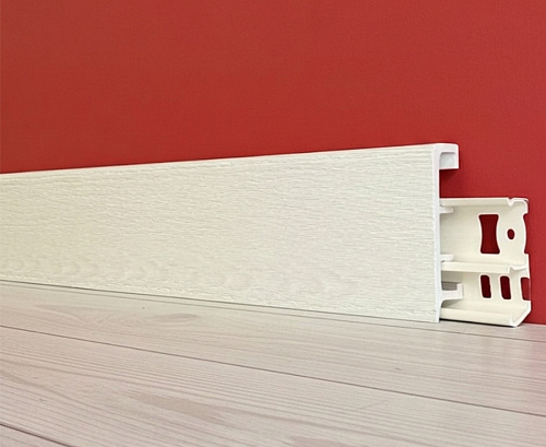 картинка Плинтус Декор С06-1 бук белый 80мм 2,5м от магазина