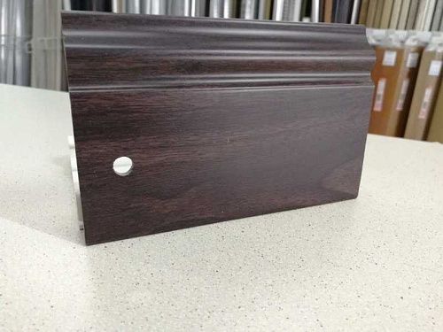 картинка Плинтус Декор С01-1 венге 100мм 2,4м(14шт) от магазина