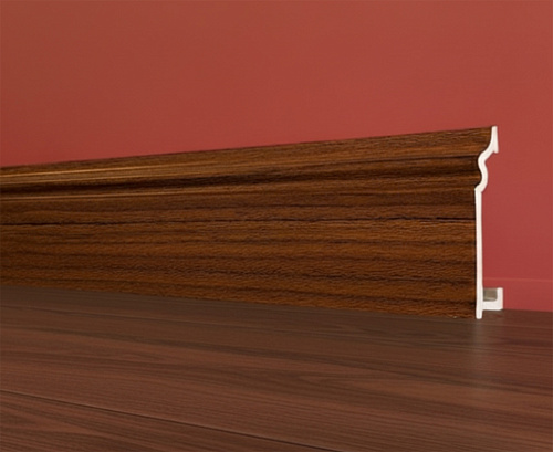 картинка Плинтус Декор С02-1 орех миланский 80мм 2,4м от магазина