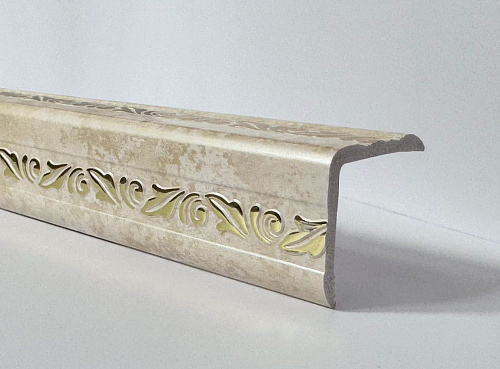 картинка  Уголок ПВХ Д03 №283 золото 30*30*2,7м(20шт) от магазина