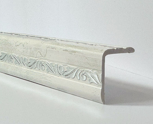 картинка Уголок ПВХ Д03 опал серебро 30*30*2,7м от магазина