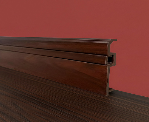 картинка Плинтус Декор С05-1 орех миланский **100мм 2,4м от магазина