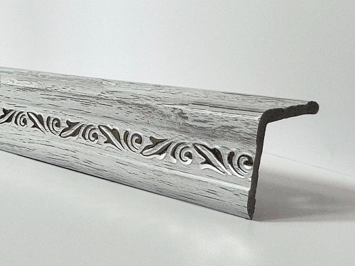 картинка Уголок ПВХ Д03 ясень белый серебро 30*30*2,7м от магазина