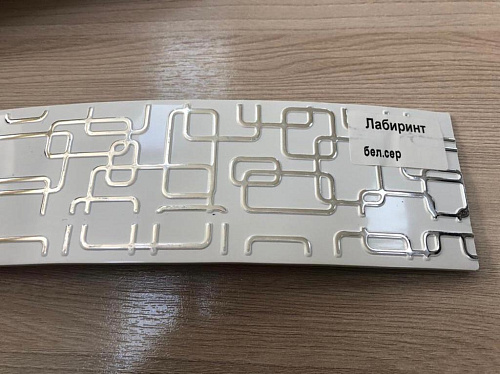 картинка Бленда(7см)Лабиринт бел. серебро 60м от магазина