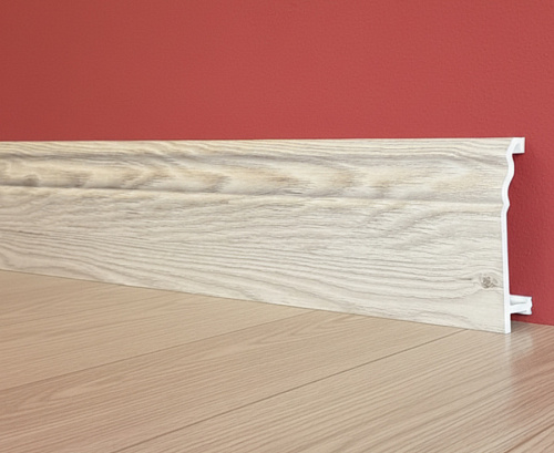 картинка Плинтус Декор С07-1 Сосна светлая композит 100мм 2,5м от магазина