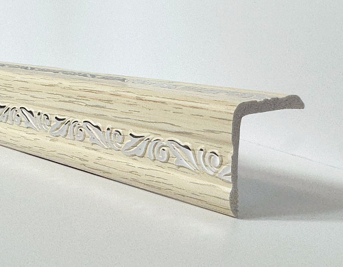 картинка Уголок ПВХ Д03 лимба серебро 30*30*2,7м от магазина