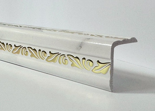 картинка  Уголок ПВХ Д-03 мрамор белый золото 30*30*2,7м(20шт) от магазина