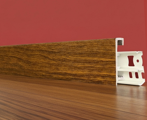 картинка Плинтус Декор С06-1 махагон 80мм 2,5м от магазина