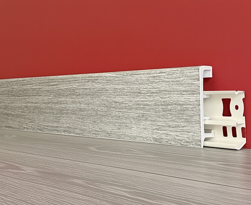 картинка Плинтус Декор С06-1 клен серый 80мм 2,5м от магазина